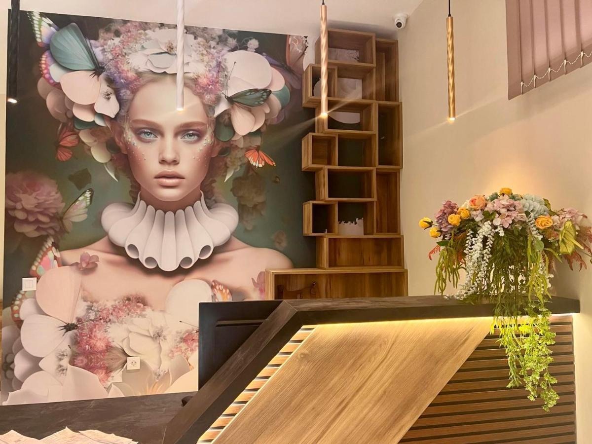 Floral Boutique Hotel Pleven Exterior foto
