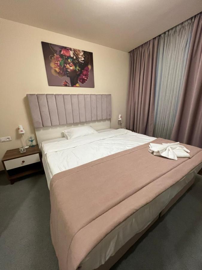 Floral Boutique Hotel Pleven Exterior foto