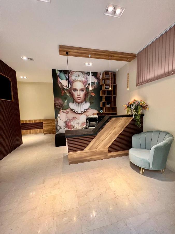 Floral Boutique Hotel Pleven Exterior foto